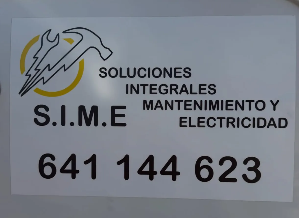 R&oacute;tulo magn&eacute;tico personalizado para veh&iacute;culo